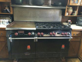 Old Wolf range oven - came with 1910 house we just bought. What's