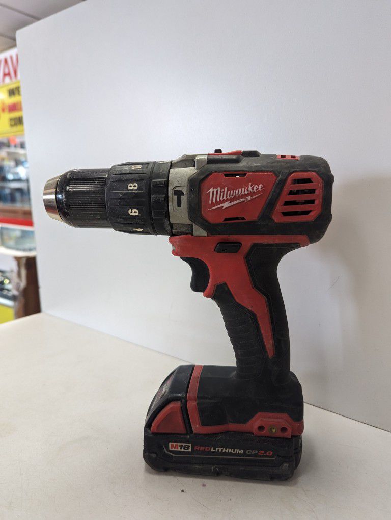 Milwaukee Hammer Drill With Battery And Charger 
