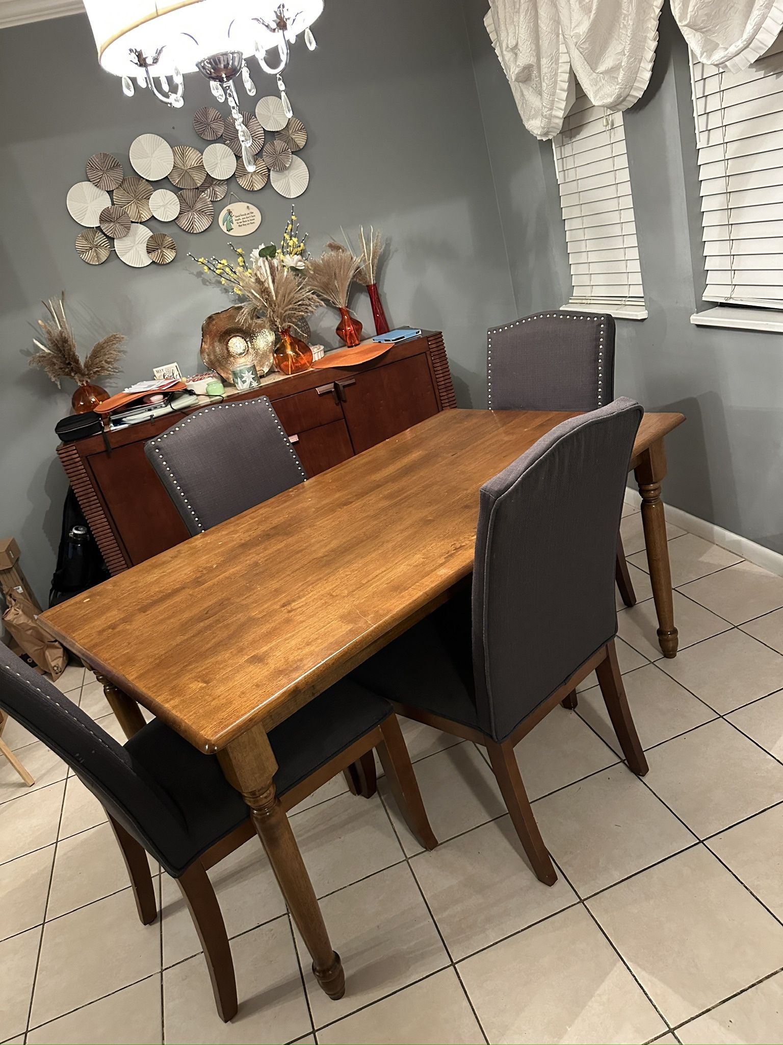 Dining set (table and chairs)