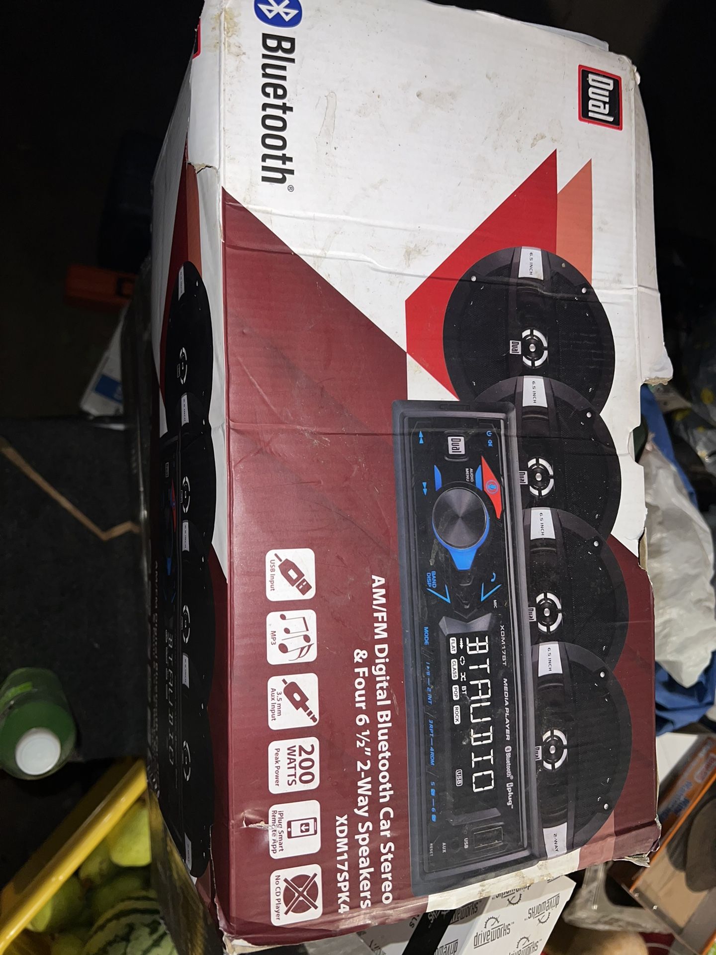 Brand New Stereo With 4 Speakers 