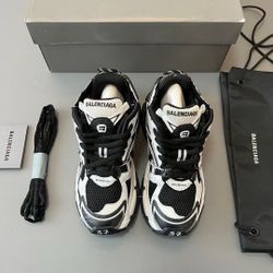Balenciaga Runners 