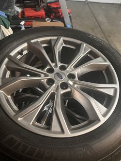 2020 explorer rims/tires
