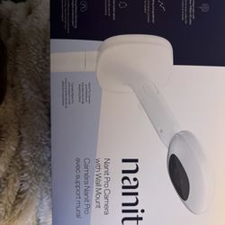 Nanit Pro Camera with Wall Mount 