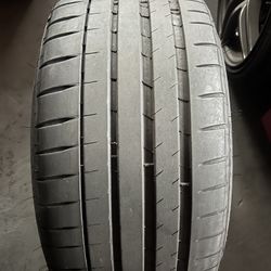 1 Michelin Tire 255/30/20