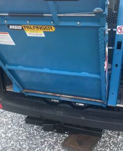 🔧 Palfinger Liftgate (MBB Palfinger) – Good Condition