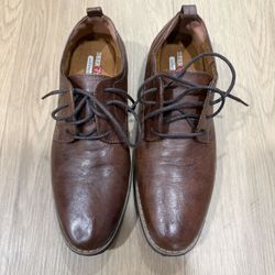 Boys Dress Shoes Size 6,7