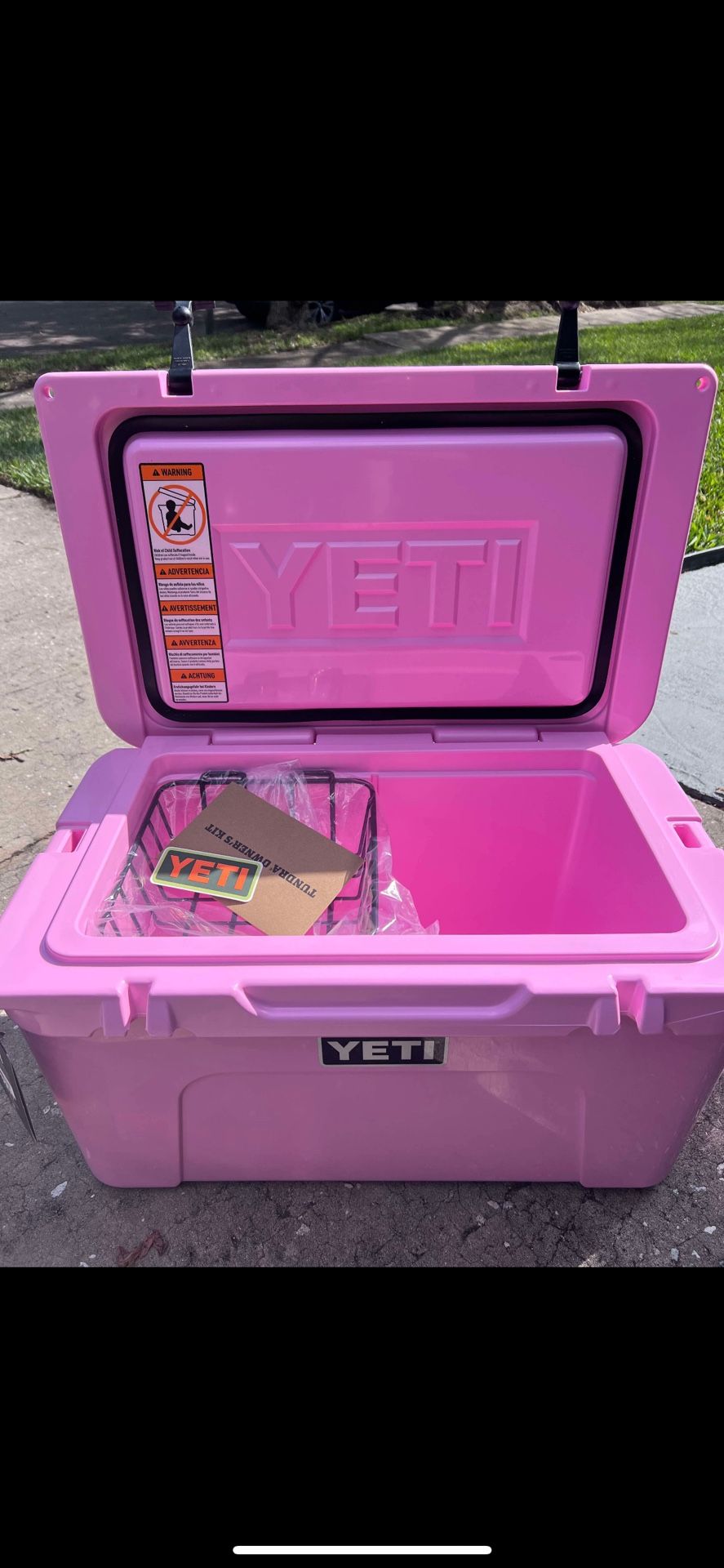 New YETI Tundra 45 Hard cooler…… Power Pink