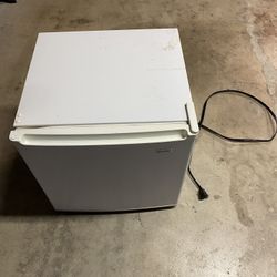 Kenmore Small Refrigerator 