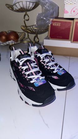 Skechers D'Lites Memory Foam Sneakers
