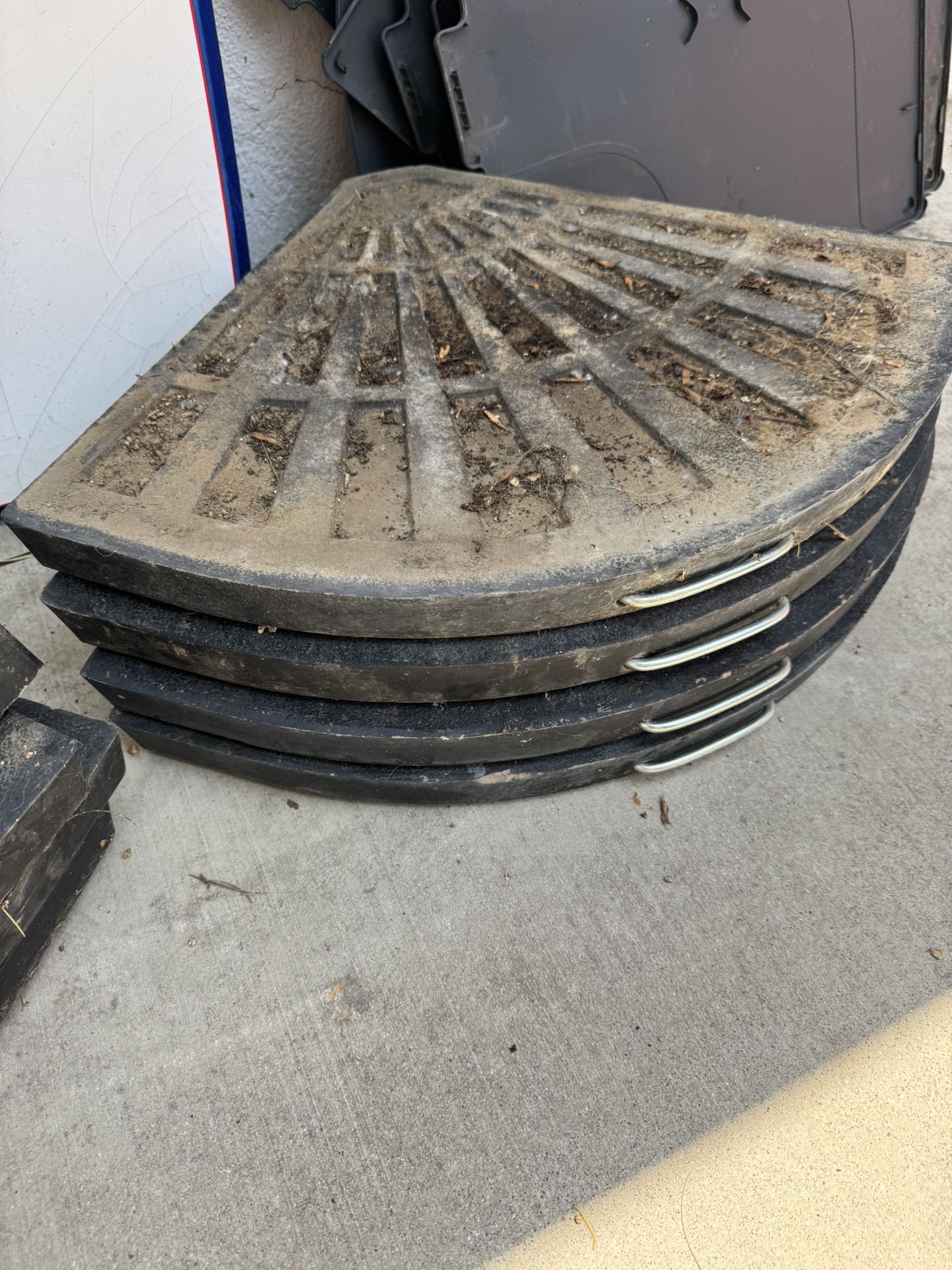 Umbrella Weights, 30lbs Each X 4= 120lbs Per Set