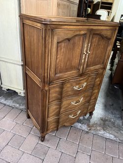 French Provincial Dresser 