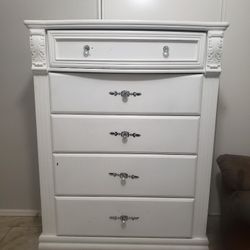 Dresser & Nightstand
