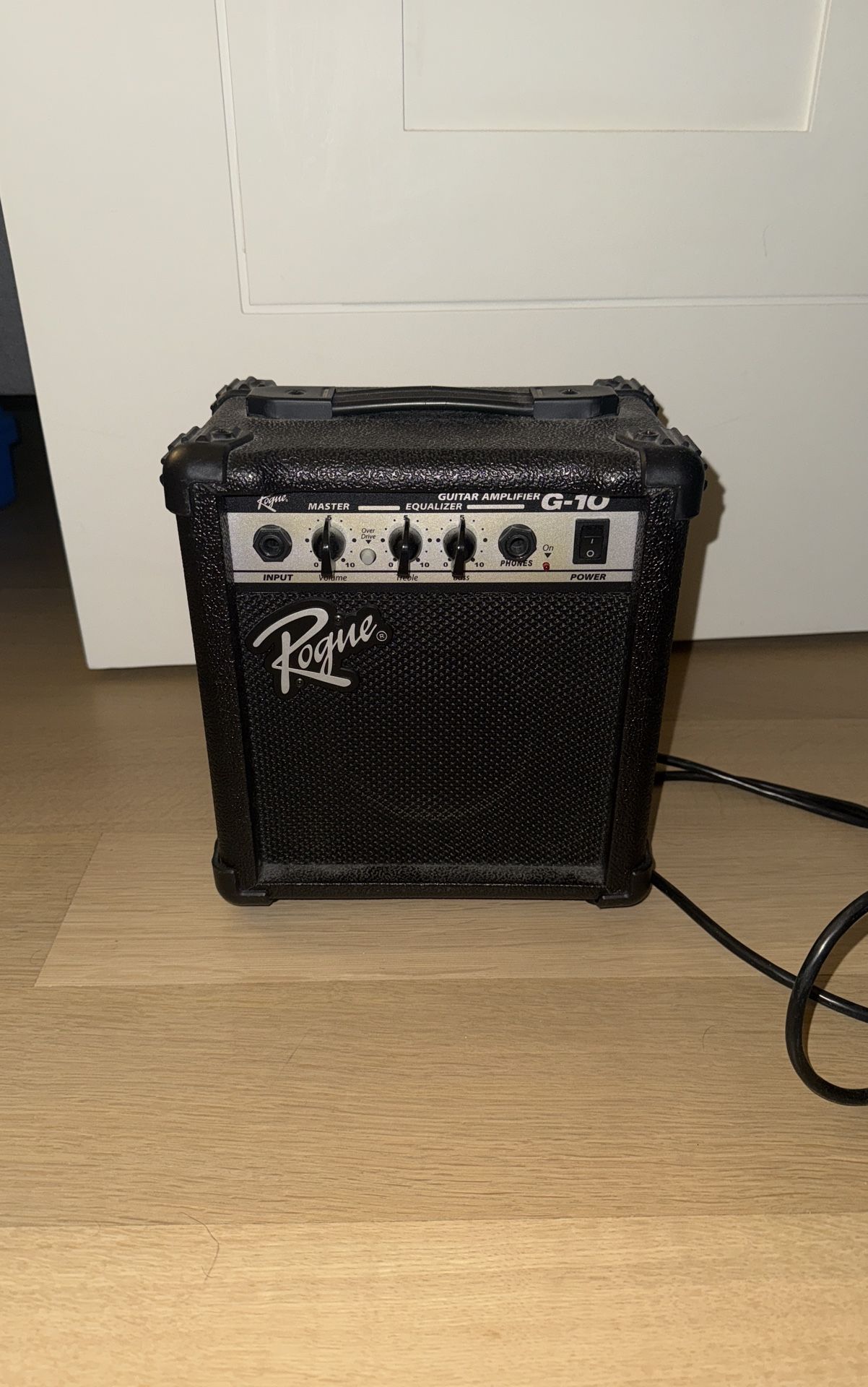 Rogue G10 Guitar Amplifier