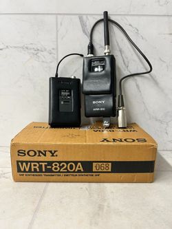Sony WRT-820 UHF Transmitter WRR-810 and Synthesized Tuner WRR-810 (PO1017882)