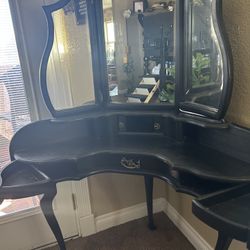 Vintage Corner Vanity with Hidden Storage & Trifold Mirror