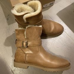 UGG ROMELY BUCKLE LEATHER SUEDE/ SHEEPSKIN BOOTS, WOMEN US 7.5 chestnut 
