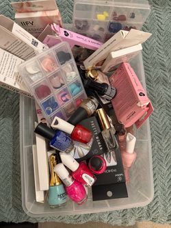 Huge Nail Bundle – 20+ Press-On Nail Sets + 12 Nail Polishes & Accessories