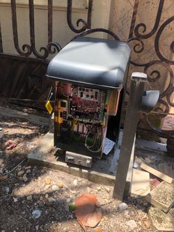 Electric gate stuck or not opening? Fast solution for motor, chain, and sensor issues