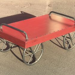 Mid Century Modern - Coffee Table