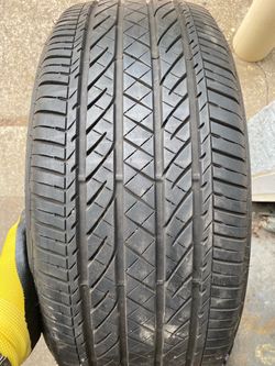 1) 235/45/18 Bridgestone Turanza EL440 Tire  Tread measures 8/32  DOT 1222  The lip protector on the sidewall has a chunk missing but the tire is good