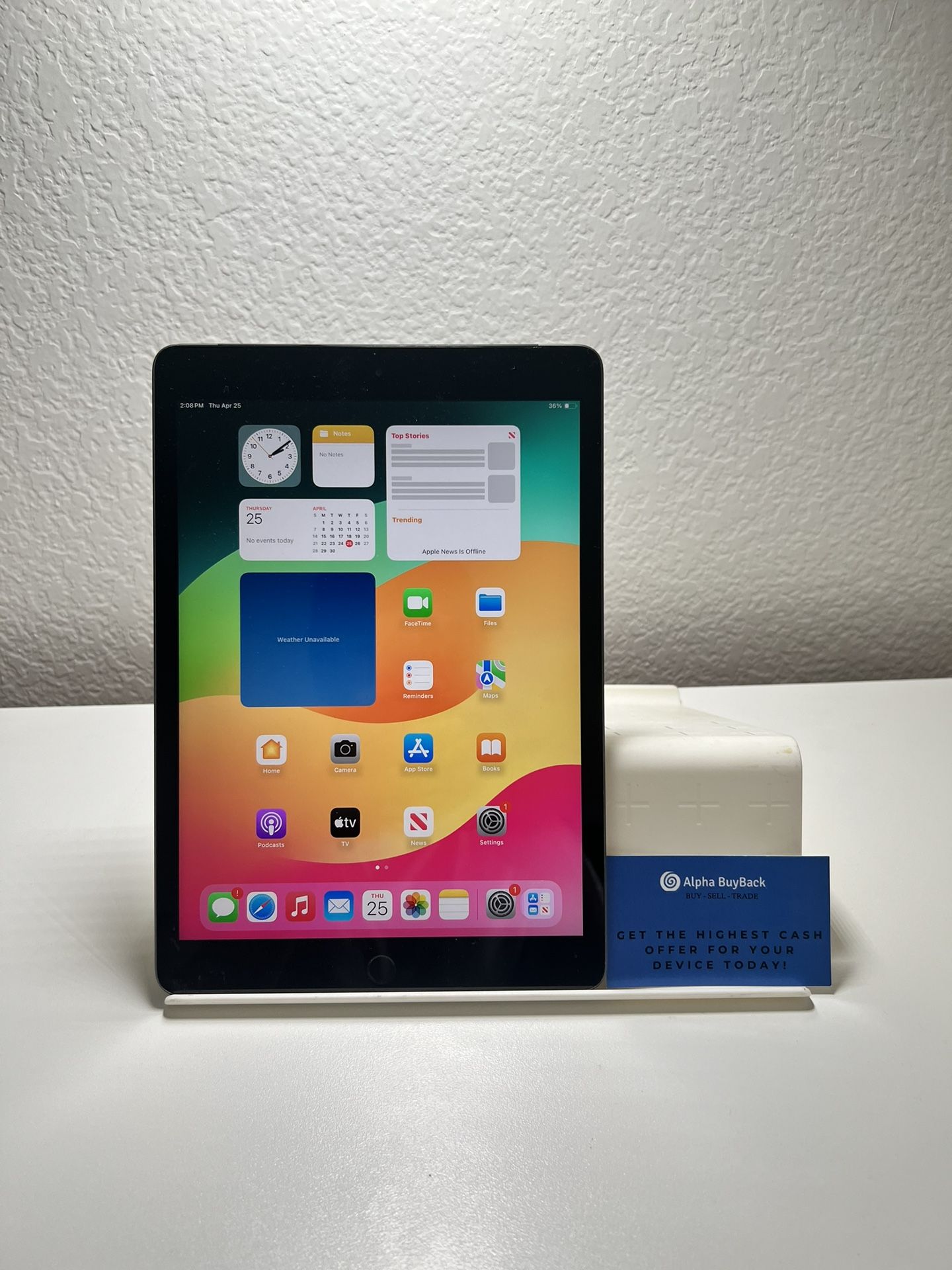 iPad 8th Gen WiFi + Cellular Carrier Unlocked 