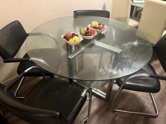 Round glass table