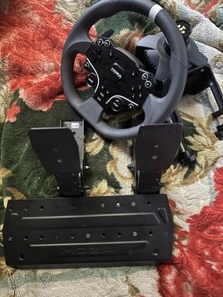 Moza Racing Wheel and Pedals Set