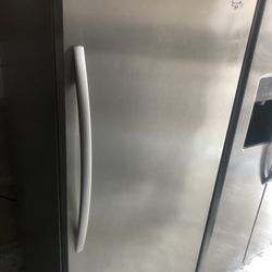 Whirlpool Refrigerator One Door 