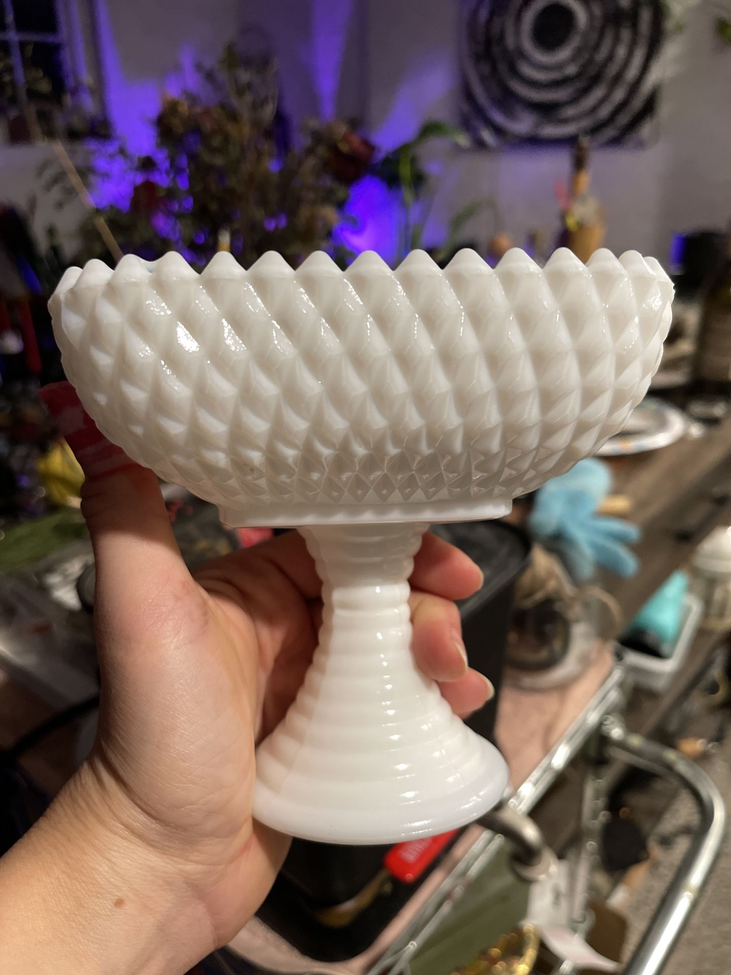 Vintage - Smith Glass - Diamond Milk Glass