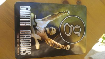 Garth Brooks: The Entertainer DVD set