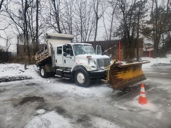 2006 international dumptruck