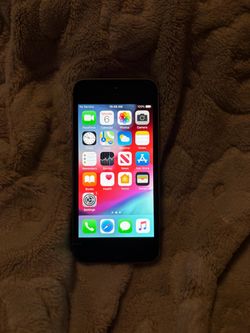 Apple iPhone 5s Space Gray/UNLOCKED
