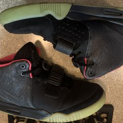 Nike Yeezy 2 Solar Size 11.5 
