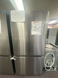 Samsung 17.5 cu. ft. Smart Counter Depth 3-Door French Door Refrigerat