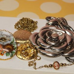 #2316, EXQUISITE VICTORIAN LOT, 3D, CLOISONNE, ENAMEL.NECKLACES, , BROOCH, BRACELET