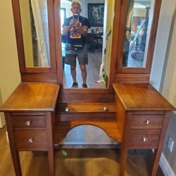 Vanity Dresser With Mirror And Drawers