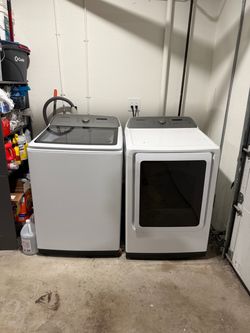 Samsung Top Load Washer and Gas Dryer