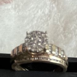 10k Gold Wedding Ring 1/2k Diamond 