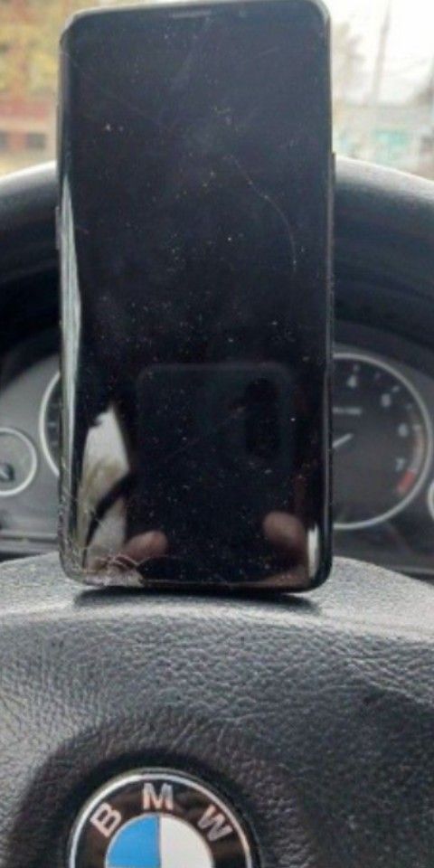 Galaxy S9plu Need a New Screen Nothing Out 65