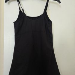 Bundle of Women’s Camisoles – Size M (Medium)
Classic and comfy cami tops perfect for layering or everyday wear.