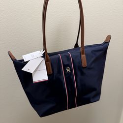 ✨ Brand New Tommy Hilfiger Tote (with tags) ✨ 👉 “Retail price around $80–$120 — selling for less!”