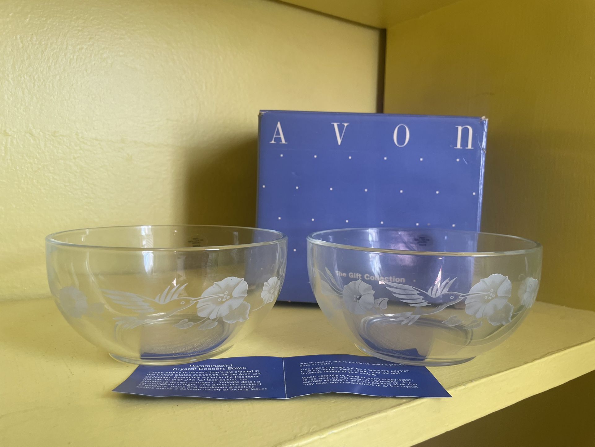 Avon Hummingbird 24% Lead Crystal Etched 5.25" Diameter Dish Bowl