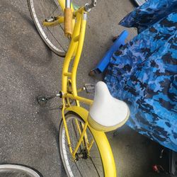 Schwinn Beach Cruiser