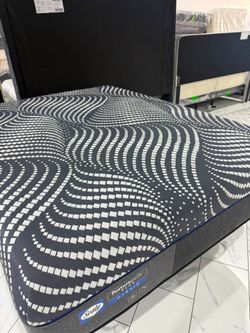Queen Sizes Mattress