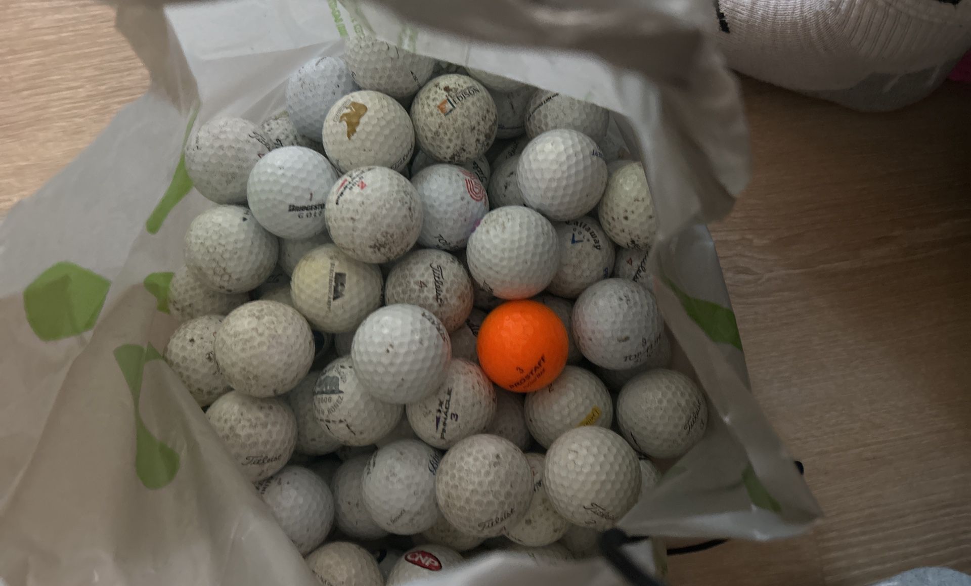 Over 50 Golf Bolfs Mostly Tournament Balls