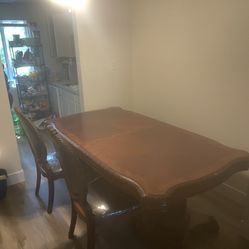 Table With 8 Chairs 