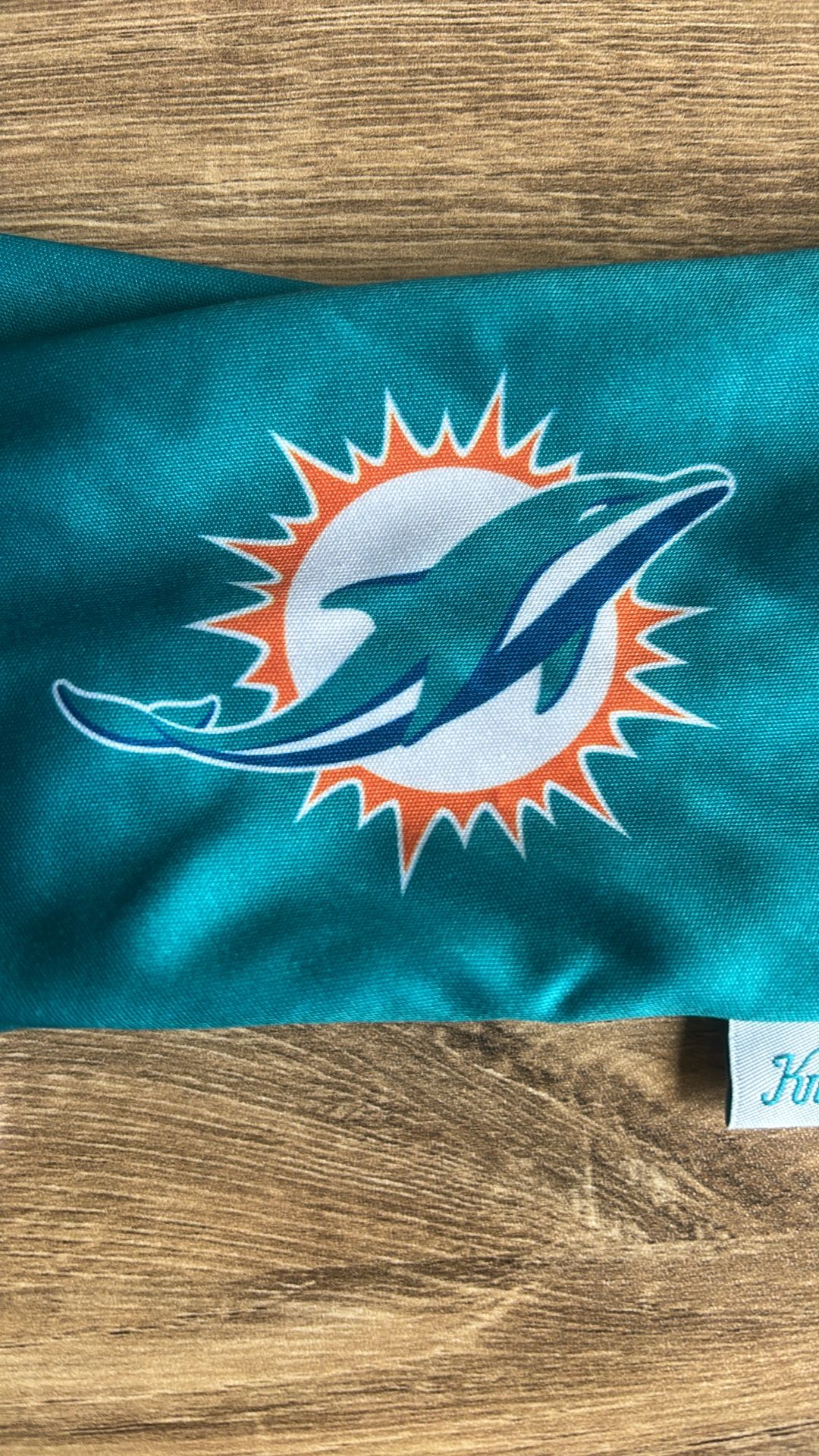 Miami Dolphins Tickets - Pats 9/14 Sun, Jets 9/29 Mon, Saints 11/30 Sun. Sec 301 row 1 seats 9&10. $150 each