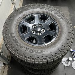 2022 Jeep Gladiator Wheels and Tires