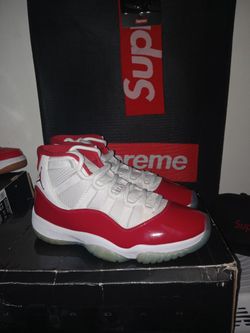 Air Jordan 11 Retro Cherry Men Sz 9.5