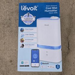 1 Gal. Smart Ultra-Sonic Cool Mist Tabletop Humidifier and Diffuser up to 375 Sq. Ft